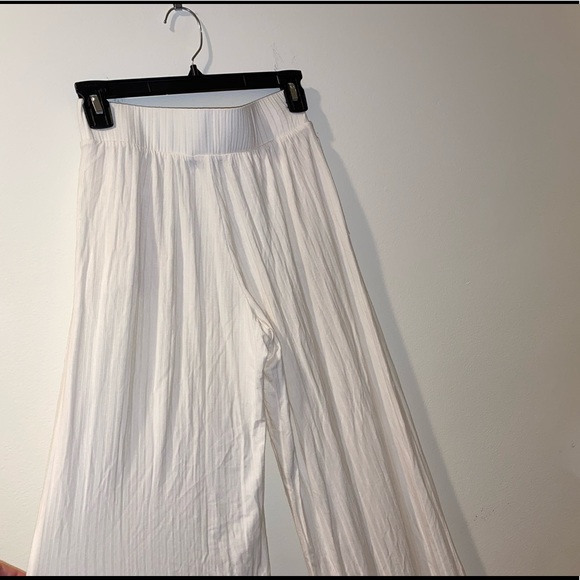 White Gardenia Pants! - Picture 4 of 5